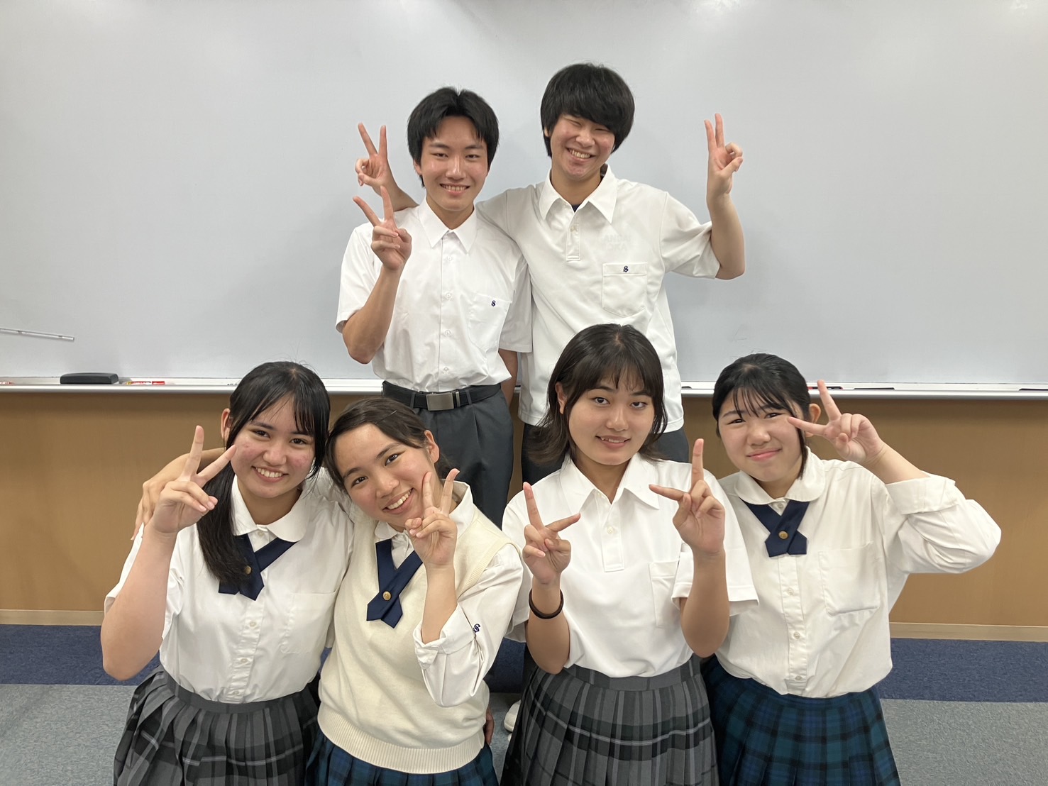 英語ディベート部が新芽杯で活躍 - 関西創価高等学校